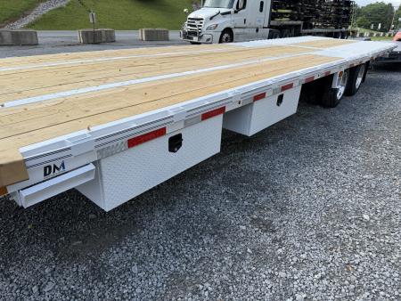 New 2026 Diamond C FMAX212 GOOSENECK TRAILER PACESETTER HYDRO JACKS & DOVE DISC BRAKES aluminum OUTER RIMS
