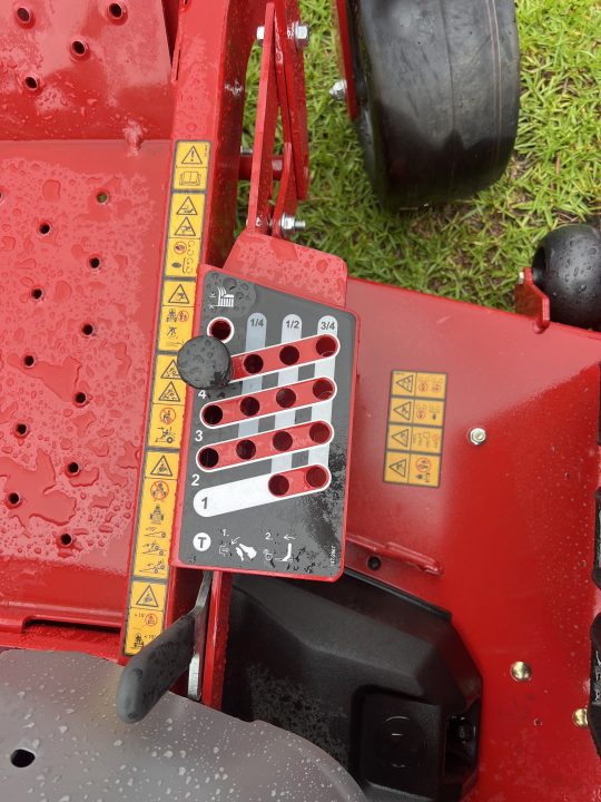New 2026 Exmark RDE730GKA60200 Lawn Mowers