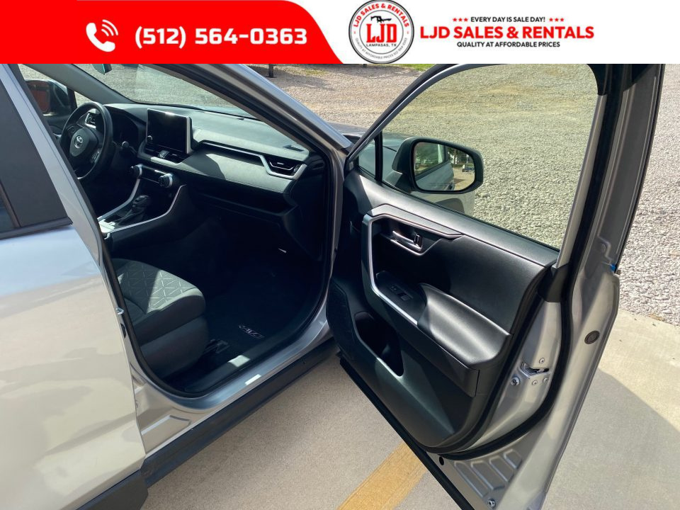 Used 2024 Toyota RAV4 XLE - 2.5L I4 - 76K Miles