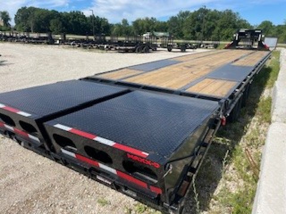 New 2027 MAXX-D LDX10240 102x40 25990 GVWR 2 Jost Speed Jacks Low Pro Tandem Dual Flatbed Trailer