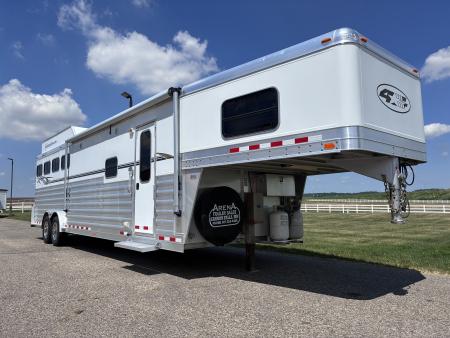 Used 2011 4-Star Trailers 4H 11' LQ Horse Trailer