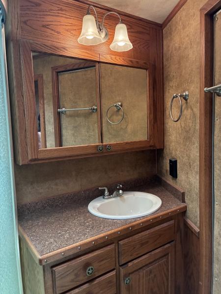 Used 2011 4-Star Trailers 4H 11' LQ Horse Trailer