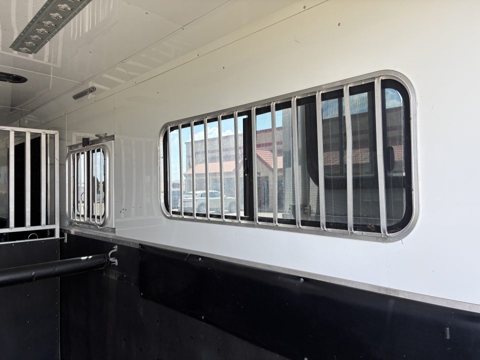 Used 2016 Sundowner 2 + 1 Gooseneck Horse Trailer