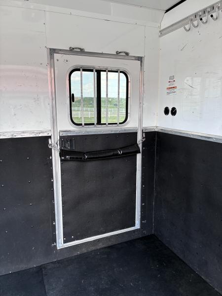 Used 2016 Sundowner 2 + 1 Gooseneck Horse Trailer