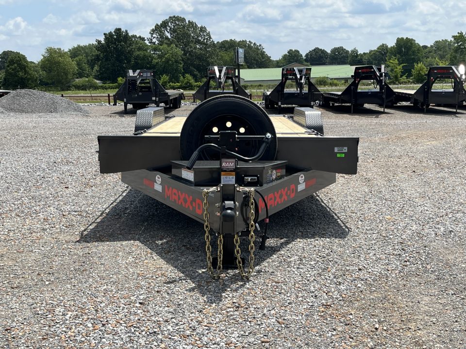 New 2027 MAXXD 83" X 24' 17.5K Tilt Equipment Trailer