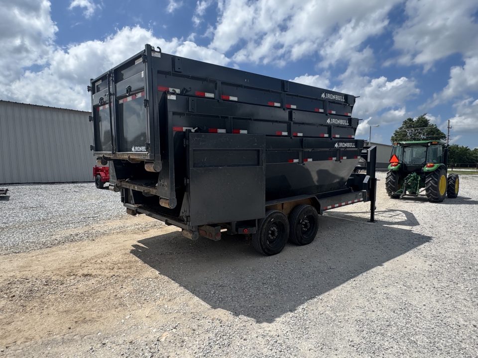 Used 2026 Iron Bull 83X16 TANDEM 16K ROLL OFF W / 3 BINS (ONLY SOLD AS A PACKAGE) Roll Off