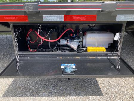 New 2026 Diamond C Trailers 102x30 TANDEM 25.9K GN HYDROTAIL W/ BLACKWOOD RUNNERS, HYDROJACKS, SOLAR & WIRELESS REMOTE Flatbed Trailer