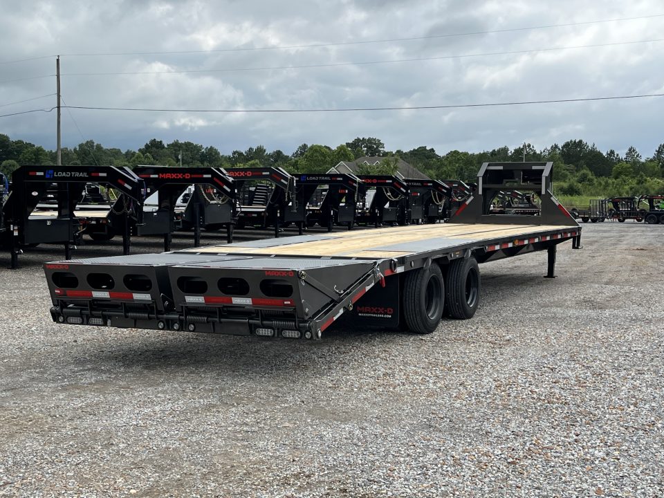 New 2027 MAXXD Gooseneck Flatbed Trailer | 102" x 32' 30K GVWR