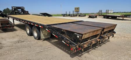 Used 2016 PJ Trailers 102" x 32' w/12K Axles Flatbed Trailer