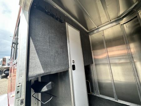 Used 2005 Featherlite 2 Horse Straight Load Bumper Pull Horse Trailer