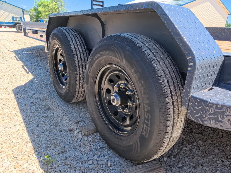 New 2027 Iron Bull 83 x 22 EWB Equipment Trailer with 2) 7K Straight Axles, Electric Brakes, 3' Self Cleaning Dove Tail with Rampage Ramps, Removeable Fenders and More!