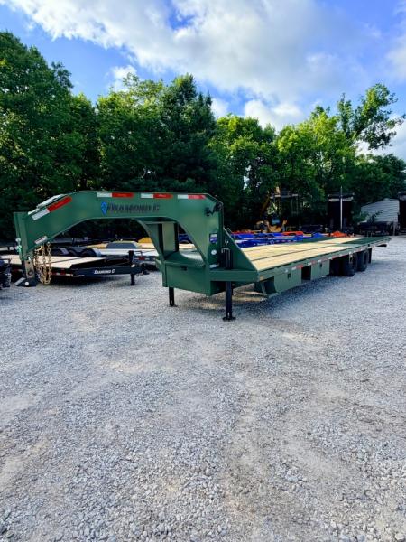 New 2026 Diamond C Trailers FMAX212 12' Hydraulic Dovetail 32'X102  Pacesetter Edition Flatbed Trailer