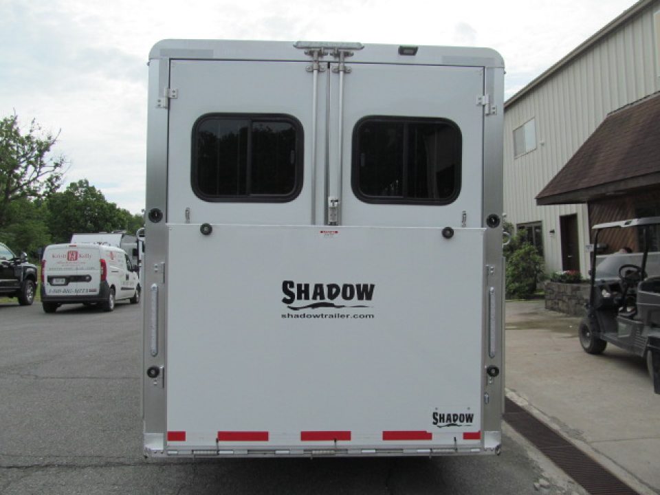 New Shadow 4 Horse Head to Head w/ DR Horse Trailer