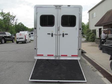 New Shadow 4 Horse Head to Head w/ DR Horse Trailer