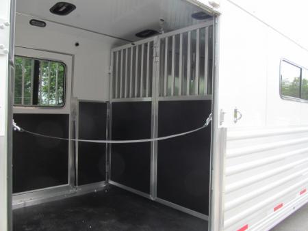 New Shadow 4 Horse Head to Head w/ DR Horse Trailer