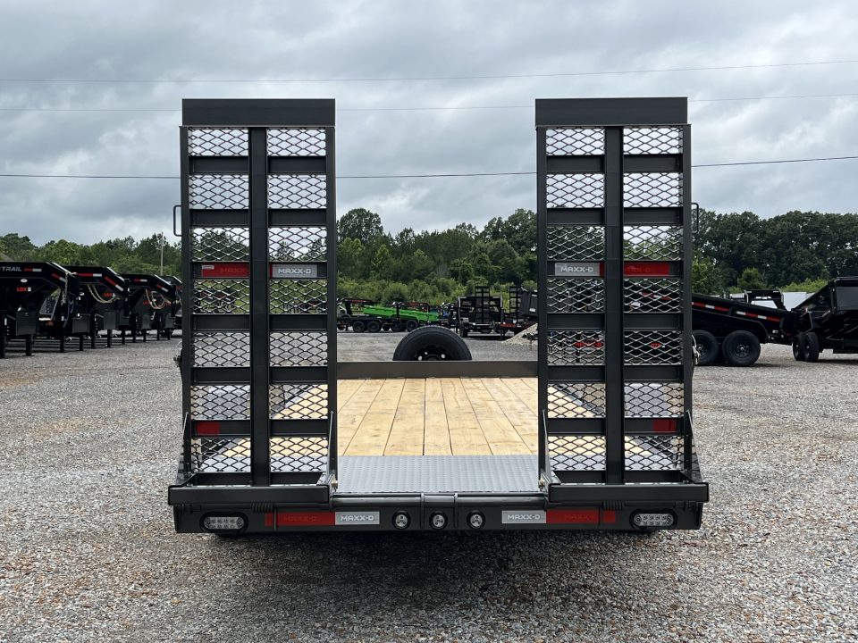 New 2027 MAXXD 83"x20' 14k Equipment Trailer