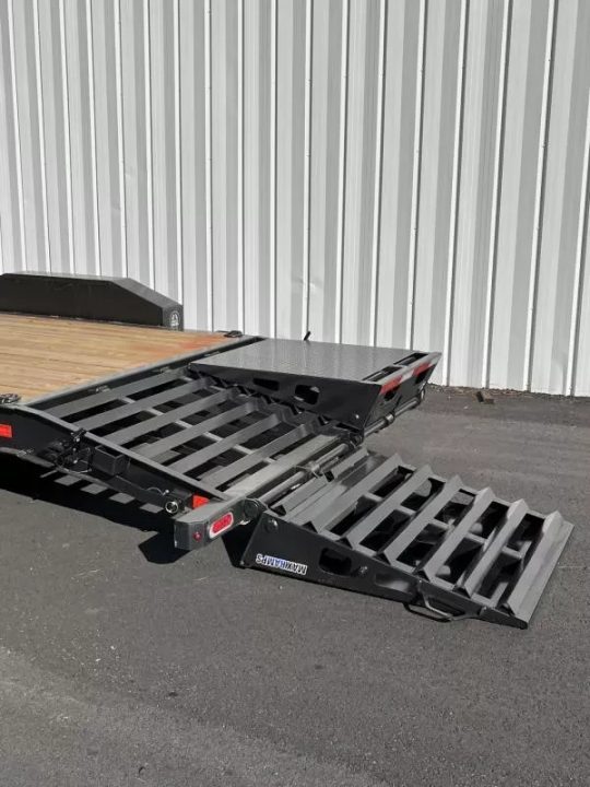 New 2026 Diamond C 82"x22' Equipment, 36" Dove w/Max Ramps LPX207