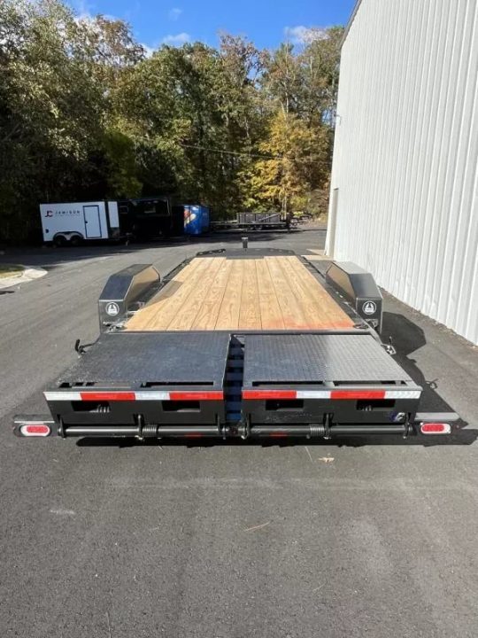 New 2026 Diamond C 82"x22' Equipment, 36" Dove w/Max Ramps LPX207