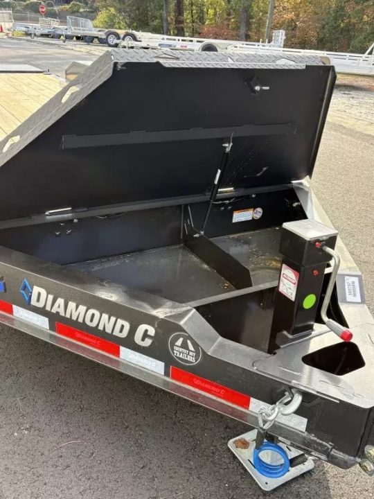 New 2026 Diamond C 82"x22' Equipment, 36" Dove w/Max Ramps LPX207