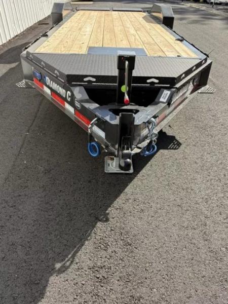 New 2026 Diamond C 82"x22' Equipment, 36" Dove w/Max Ramps LPX207