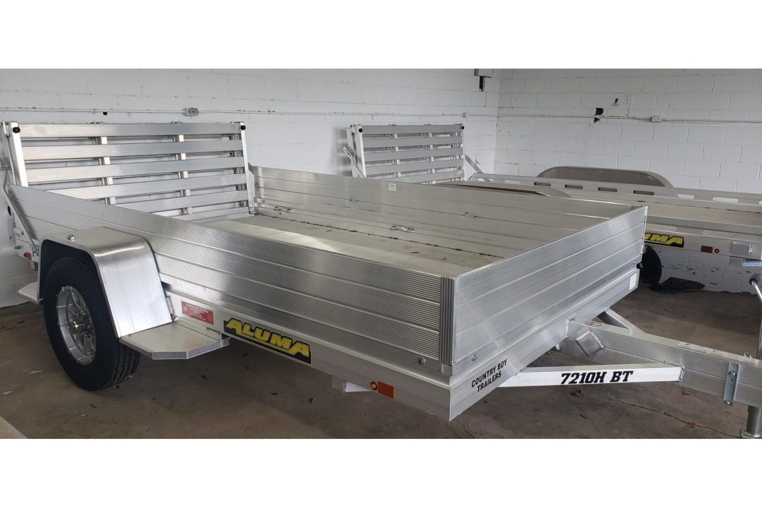 New 2026 Aluma 72"X10' Utility, 12" Sides, Bi-Fold Tailgate 7210H