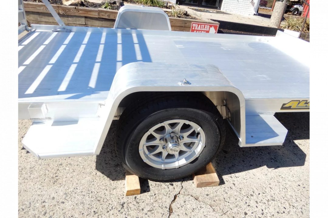 New 2026 Aluma 63"X10' Utility, Straight Tailgate 6310S-TG