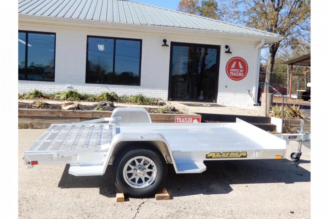 New 2026 Aluma 63"X10' Utility, Straight Tailgate 6310S-TG