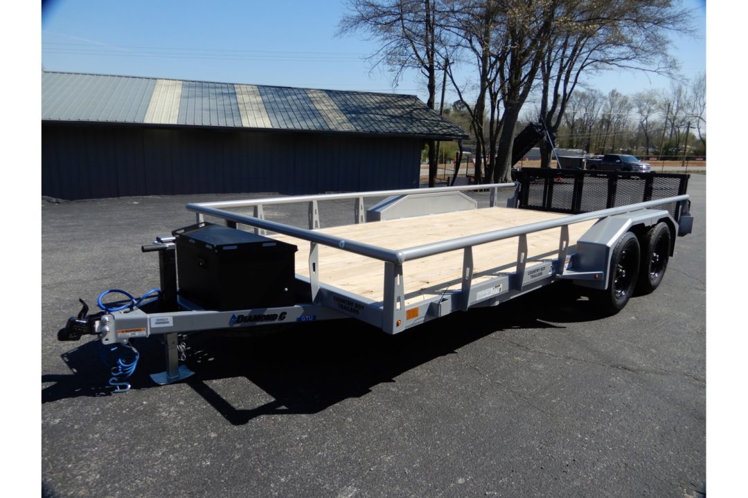 New 2026 Diamond C 83"x16' Landscape, Bifold Gate, 4950 LB Payload, GTU235