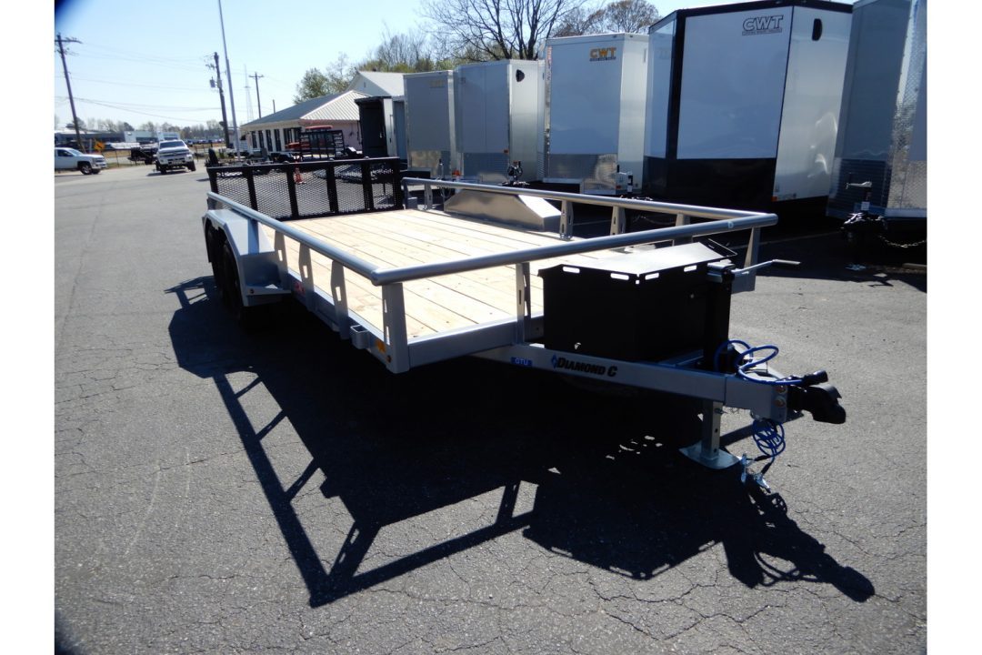 New 2026 Diamond C 83"x16' Landscape, Bifold Gate, 4950 LB Payload, GTU235