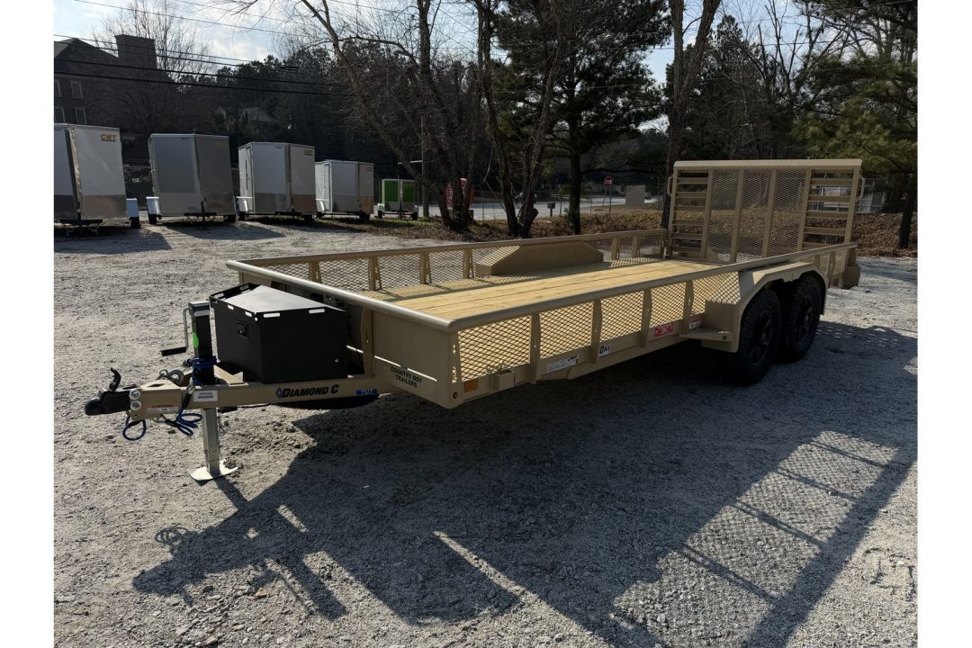 New 2026 Diamond C 83"x18' Utility, Tractor Gate, Venture Series TUT206