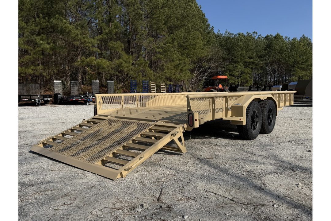 New 2026 Diamond C 83"x18' Utility, Tractor Gate, Venture Series TUT206