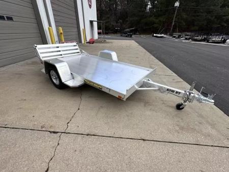 New 2026 Aluma 63"x10' Utility, Bi-Fold Tailgate