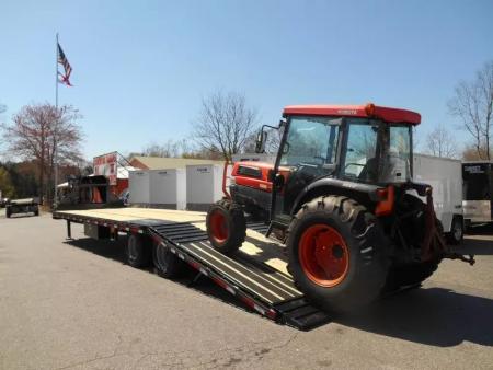 New 2026 Diamond C 8.5x30' Gooseneck, 12' Hydraulic Dove & Jacks, 25900 GVWR, FMAX212HDT