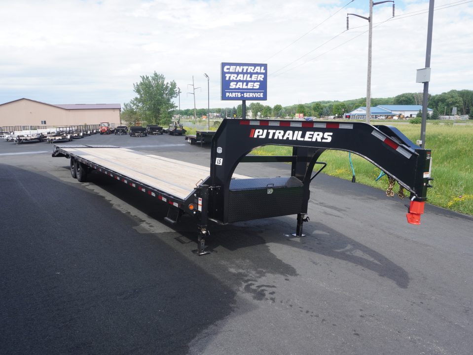 New 2026 PJ Trailers 40ft Gooseneck Deckover Trailer