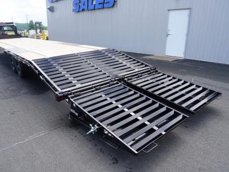 New 2026 PJ Trailers 40ft Gooseneck Deckover Trailer