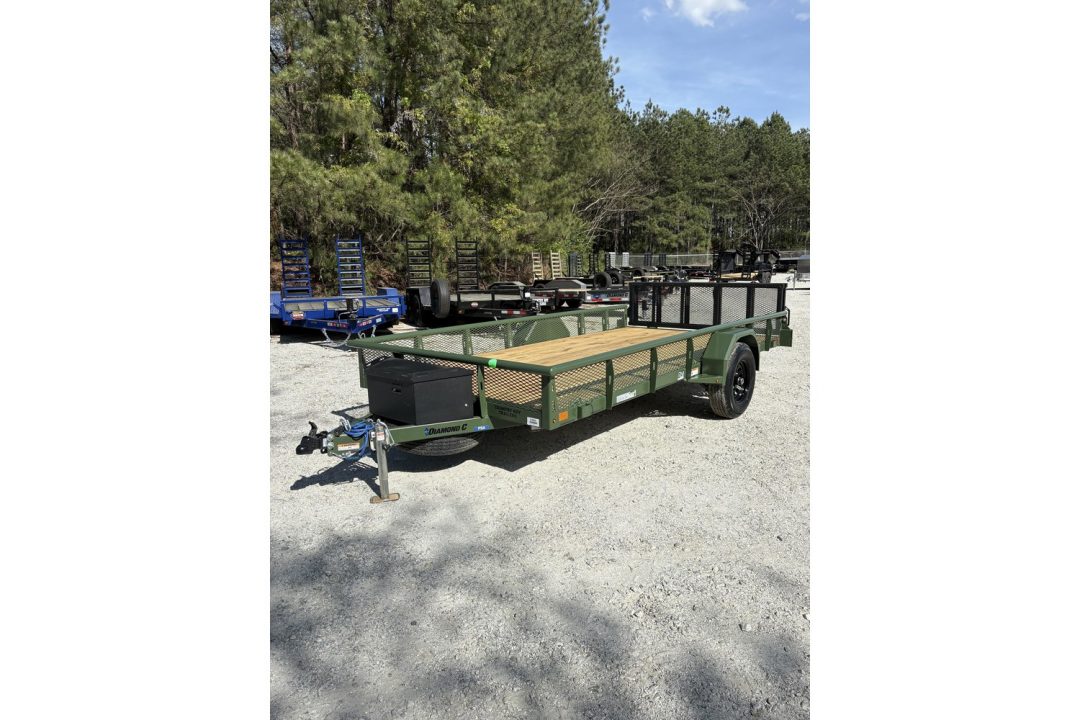 New 2026 Diamond C 83x14' Utility, Bi-Fold Gate PSA 106