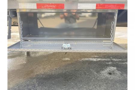 New 2026 Diamond C 8.5x32' Gooseneck, 25900 GVWR, Hydraulic Dove & Jacks, FMAX212HDT