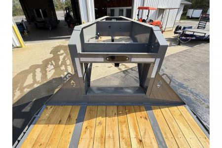 New 2026 Diamond C 8.5x32' Gooseneck, 25900 GVWR, Hydraulic Dove & Jacks, FMAX212HDT