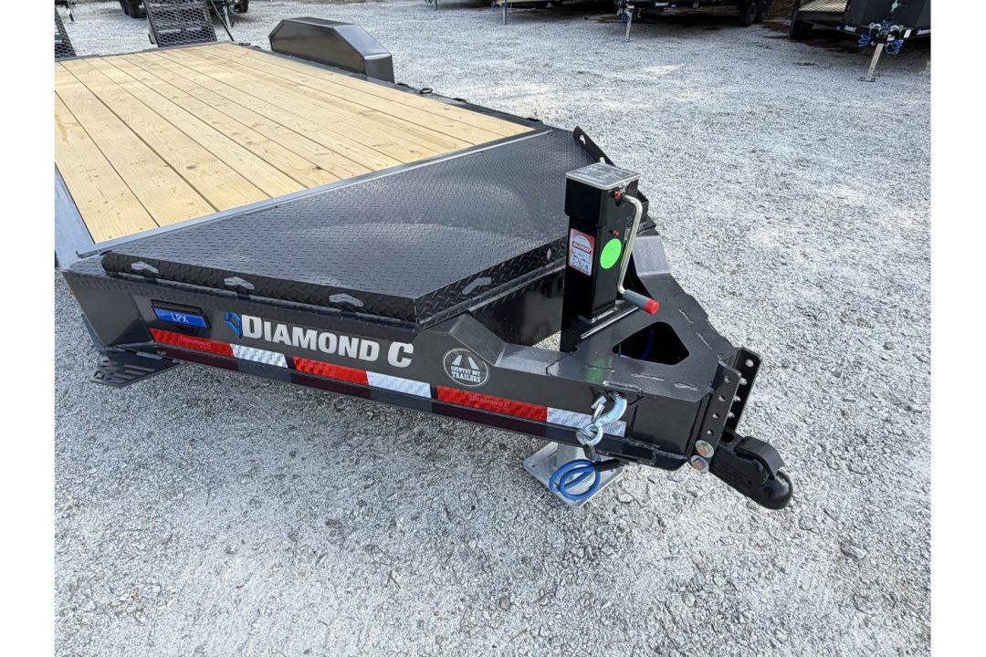 New 2026 Diamond C 82x18' Low Profile Equipment, LPX207