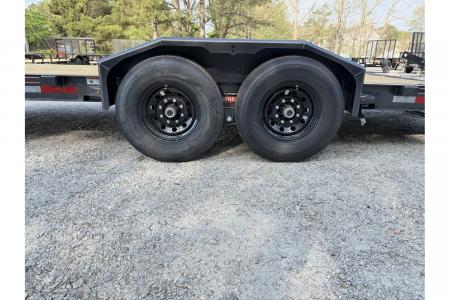 New 2026 Diamond C 82x18' Low Profile Equipment, LPX207