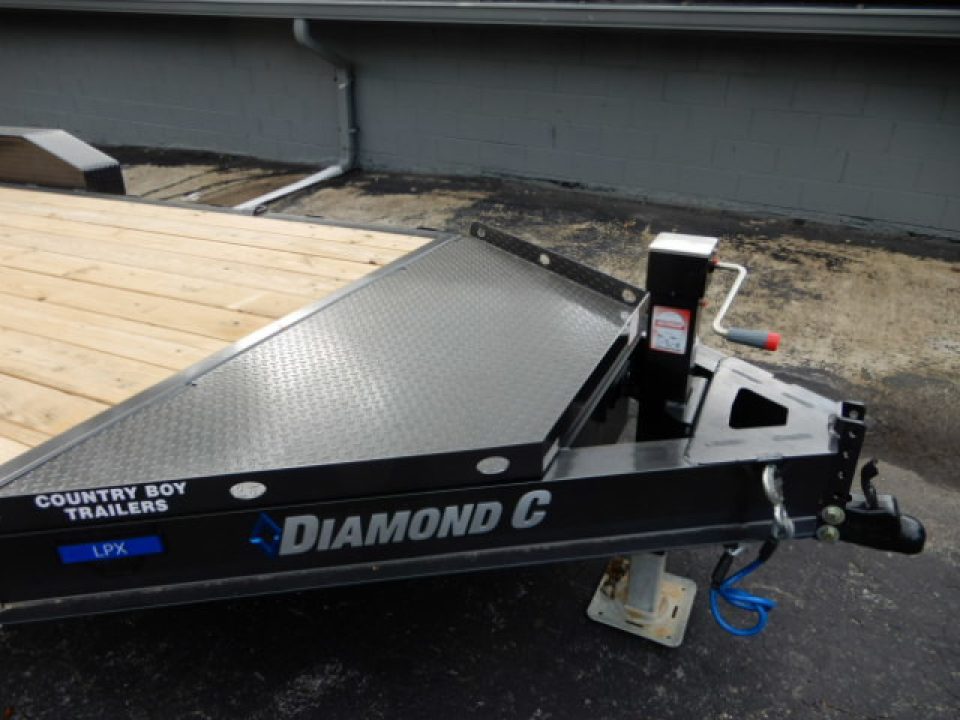 New 2026 Diamond C 82x20' Equipment, 2' Dove w/Flip Ramps LPX207