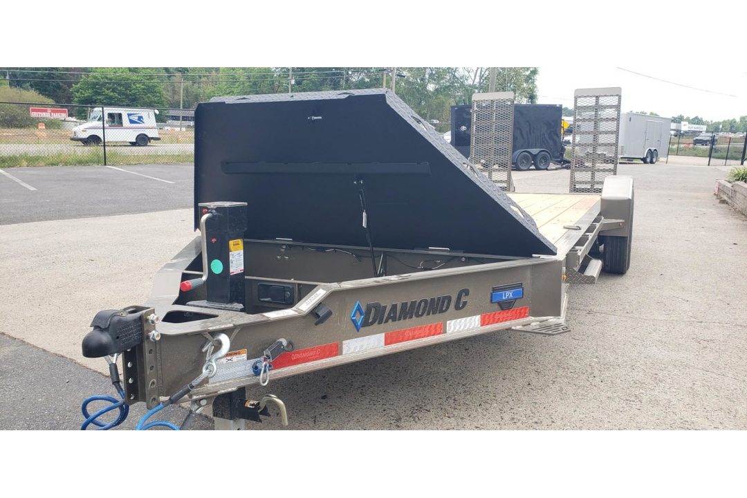 New 2026 Diamond C 82x20' Equipment, 2' Dove w/HD Flip Ramps LPX207