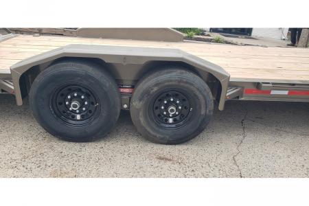 New 2026 Diamond C 82x20' Equipment, 2' Dove w/HD Flip Ramps LPX207