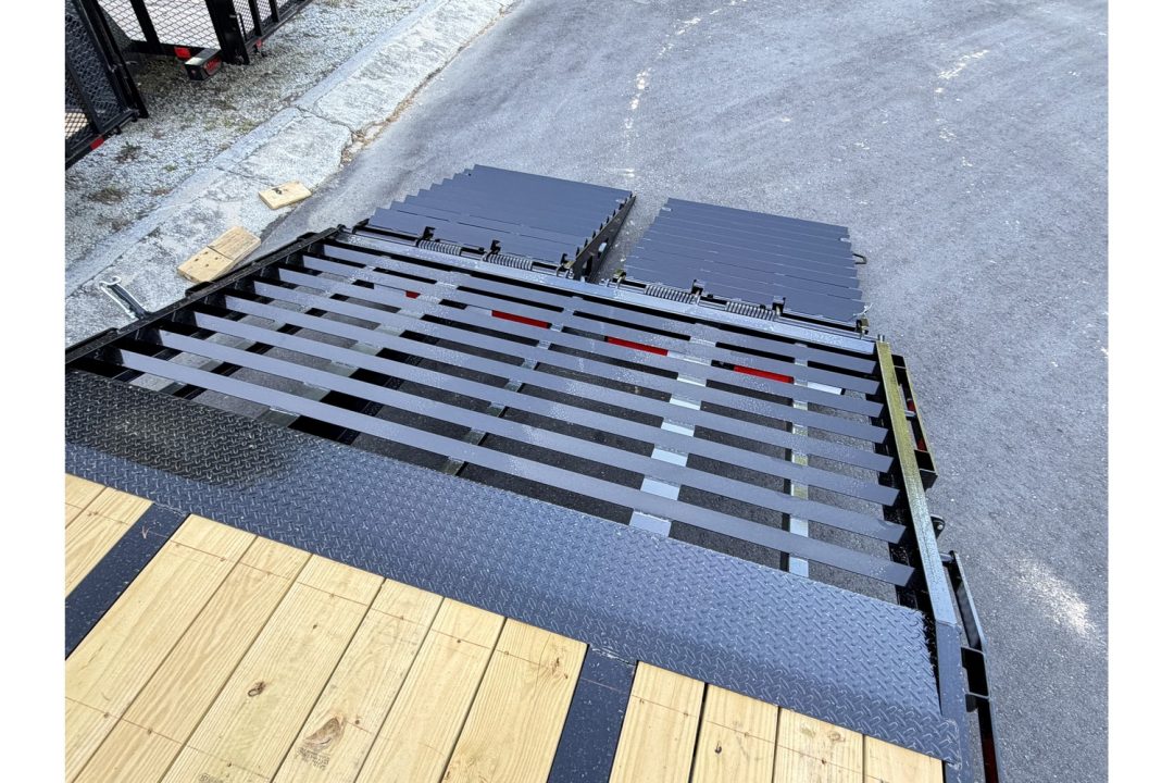 New 2026 Diamond C 8.5x35' Equipment, Gooseneck w/Max Ramps FMAX210MR
