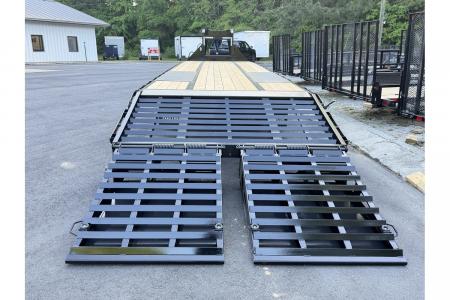 New 2026 Diamond C 8.5x35' Equipment, Gooseneck w/Max Ramps FMAX210MR