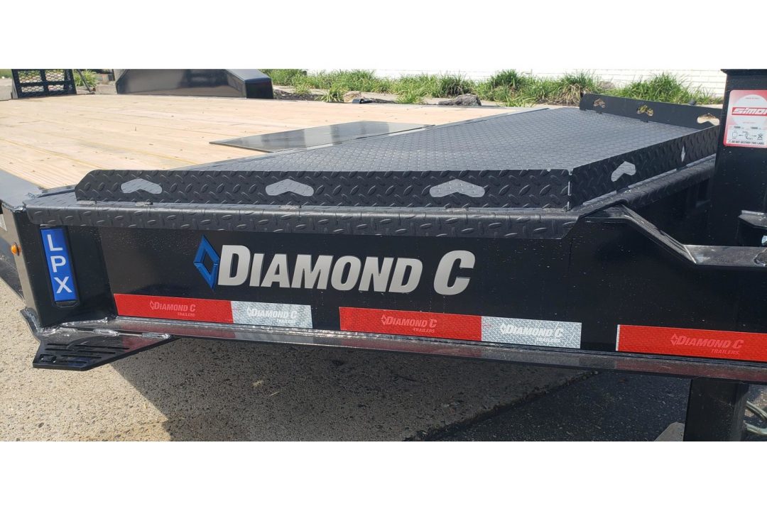 New 2026 Diamond C 82'x22' Equipment, Triple Axle, 24k GVWR, Flip Ramps LPX307