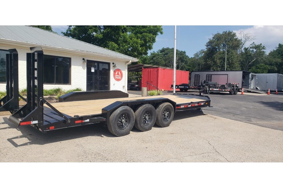 New 2026 Diamond C 82'x22' Equipment, Triple Axle, 24k GVWR, Flip Ramps LPX307