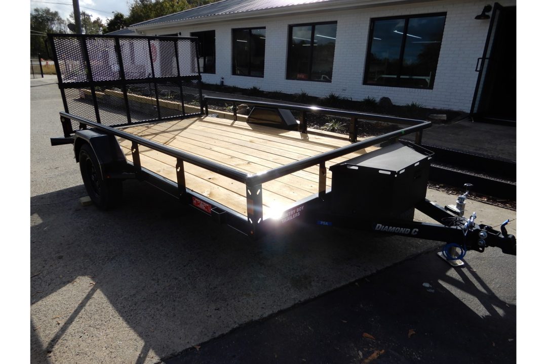 New 2026 Diamond C 83x12' Utility, 13" Sides, Bifold Ramp PSA135