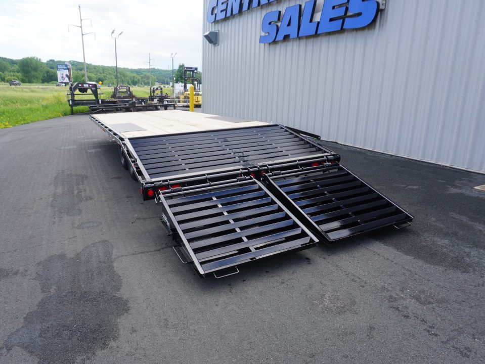 New 2027 PJ Trailers 24ft Deckover Trailer