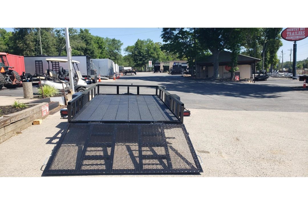 New 2026 Covered Wagon 76x12' Utility, Cobra Lined Bed, HD tractor gate